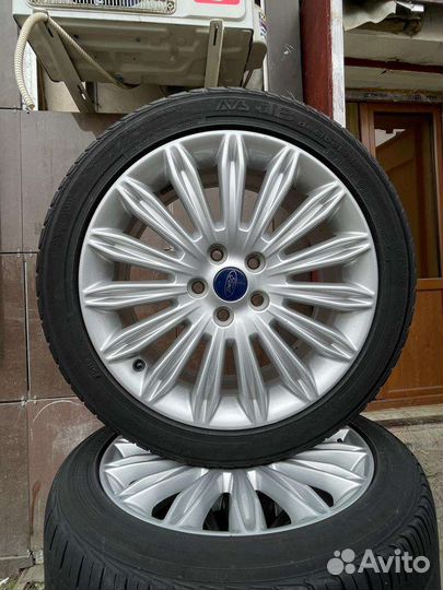 Yokohama AVS Decibel V550 4.25/13.5 R17 и 3.75/13.5 R17 94Y
