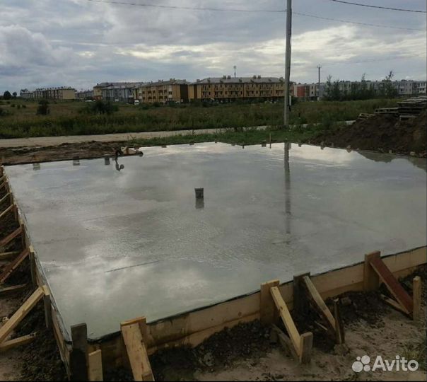 Льем фундаменты