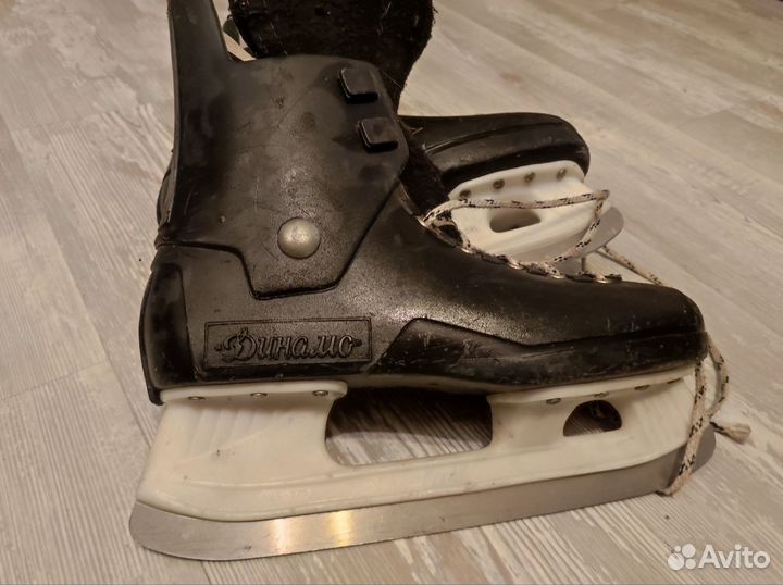 Хоккейные коньки Динамо