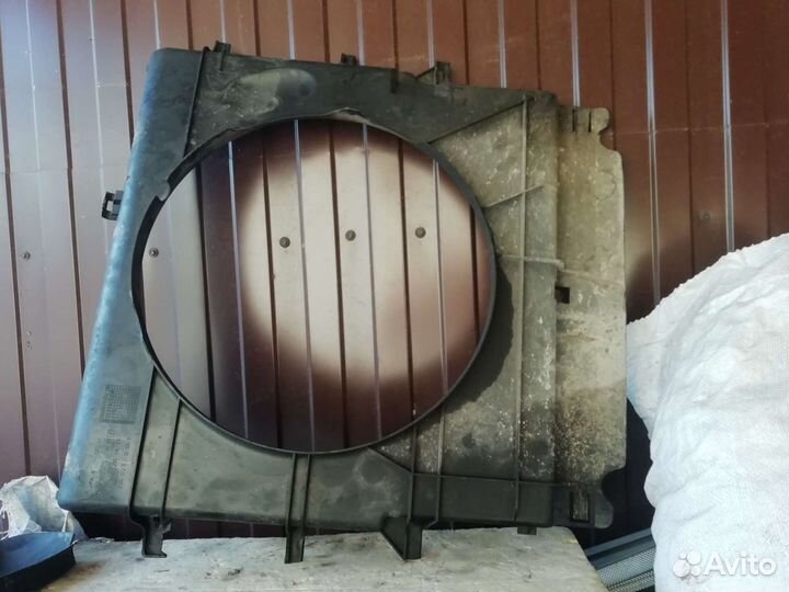 Продам диффузор на мерседес спринтор 906