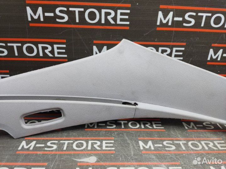 Обшивка стойки задняя левая Mercedes-Benz E-Class
