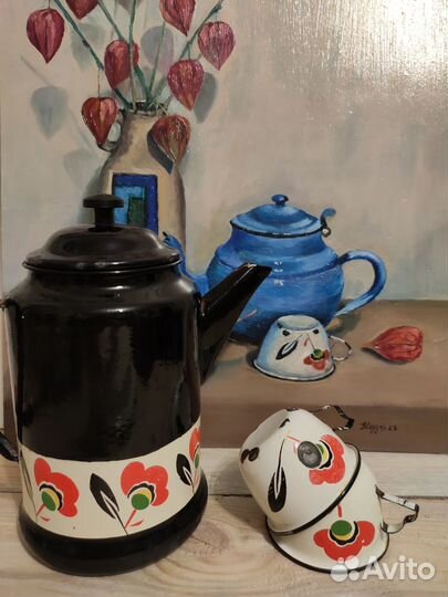 Набор: эмалированный кофейник, поднос, кружки