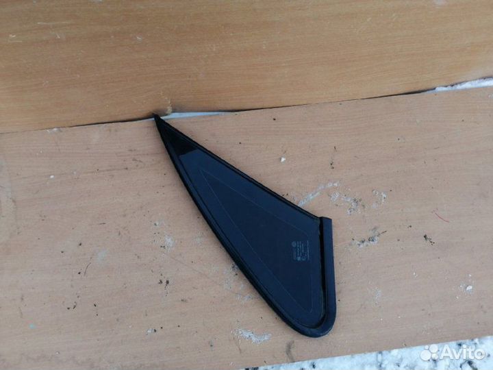 Стекло боковое заднее правое Chevrolet Lacetti