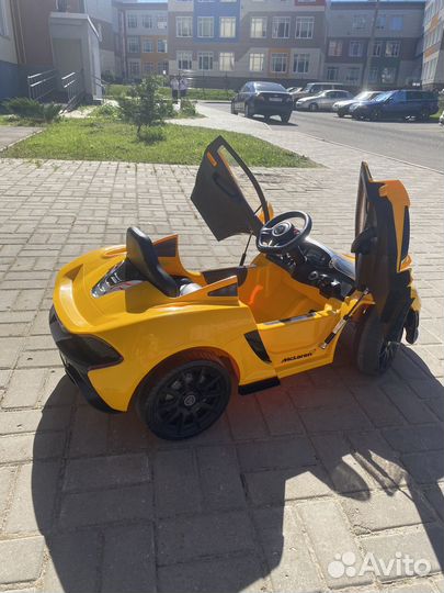Машина на аккумуляторе детская