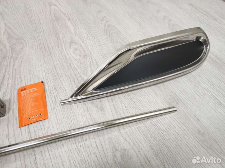 Накладки на задний бампер Volkswagen Tiguan 2020+