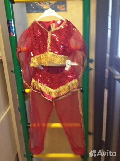 Костюмы лиса,белка,Крас шап,Русский,гриб,пчела