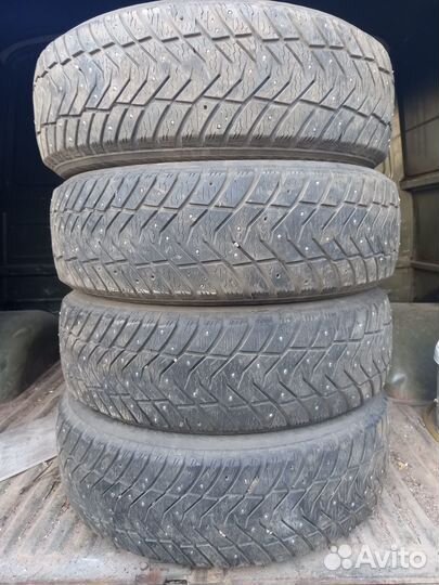 Yokohama Ice Guard IG65 215/65 R17 103T
