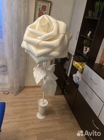 Роза из изолона