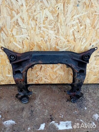 Подрамник передний Volkswagen Passat B5 AWT 2002