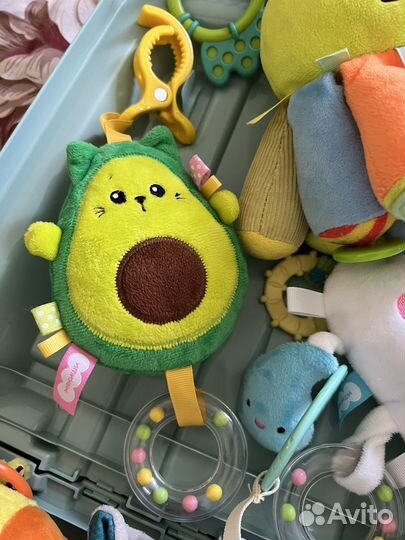 Большой пакет игрушек для малыша