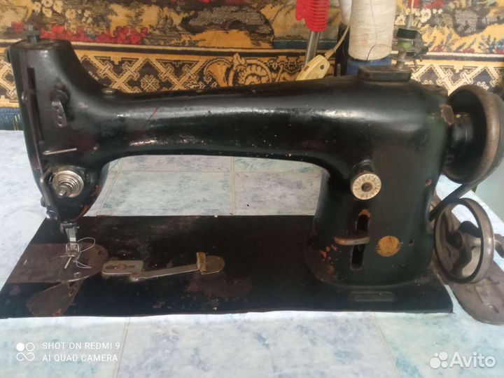 Швейная машина