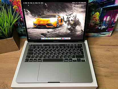 Macbook pro 13 2020 i7 32gb Custom