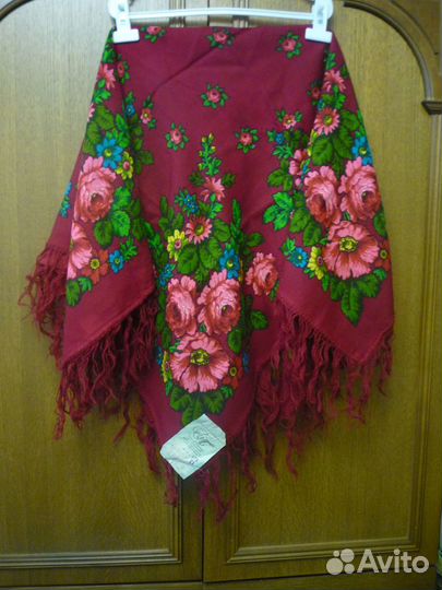 Павловопосадские платки:73х73 и 95х95,СССР, новые