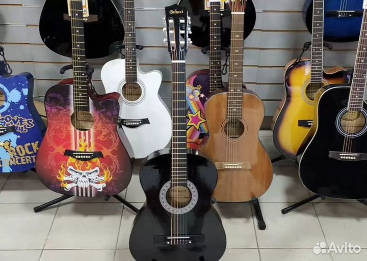Бюджетные гитары для начинающих в ассортименте
