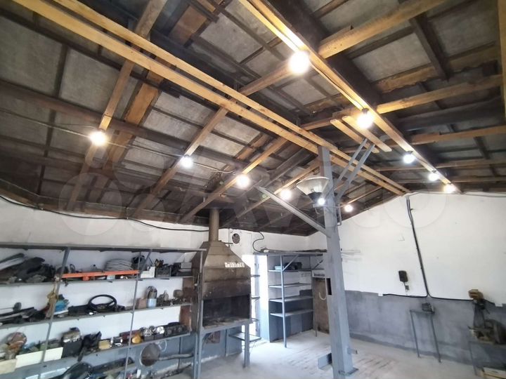 Гараж, > 30 м²