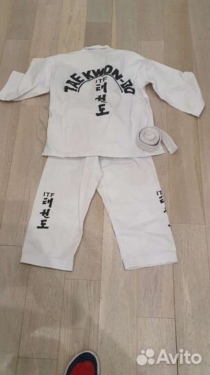 Кимоно и защита для тхэквондо рост 100-110