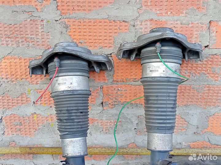 Пневмостойка передняя левая Audi A6 C6 allroud