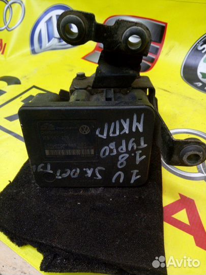 Блок abs передний Skoda Octavia Tour лифтбек 1.8