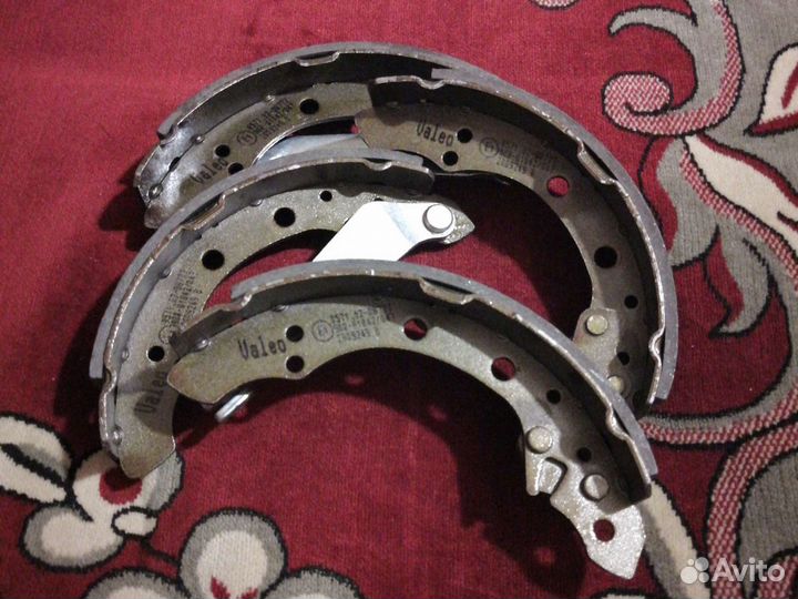 Тормозные колодки Valeo 562080