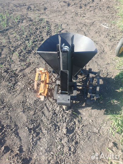 Картофелесажалка