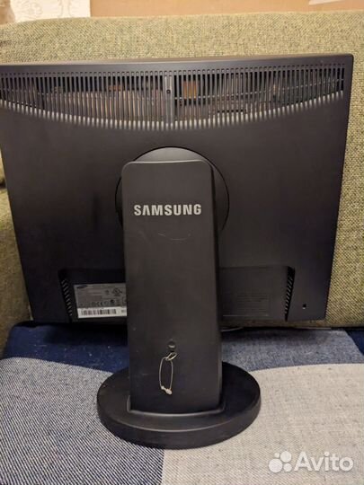 Монитор samsung