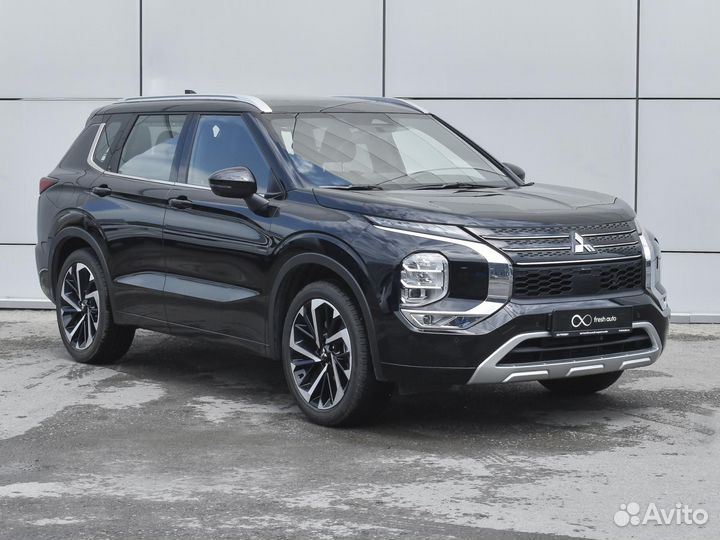 Mitsubishi Outlander 2.5 CVT, 2023, 137 км
