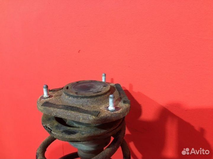 Амортизатор передний левый Toyota Corolla E12