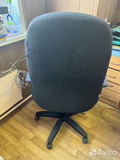 Кресло руководителя CH-747 б/у на высоком газлифте