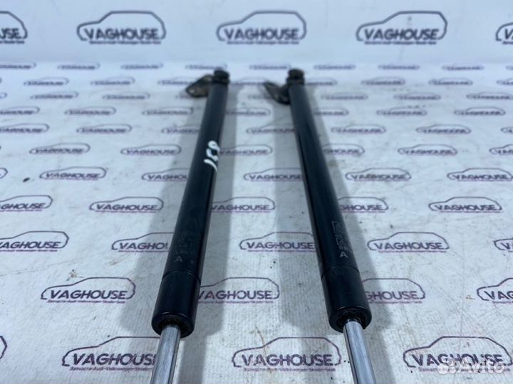 Амортизатор багажника Toyota Land Cruiser 100 4.2