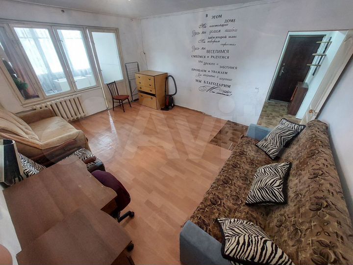 2-к. квартира, 55 м², 1/12 эт.