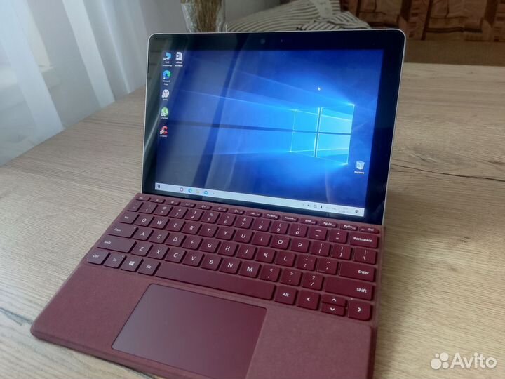 Microsoft Surface Go