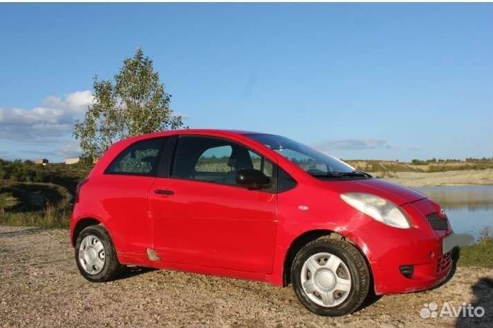 Toyota Yaris 1.0 МТ, 2007, битый, 200 000 км