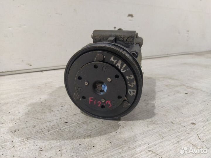 Компрессор кондиционера Ford Escape (01-06) 3