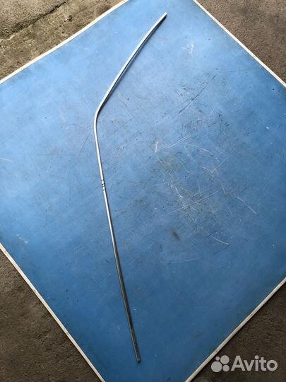 Молдинг крыши правый на BMW E30