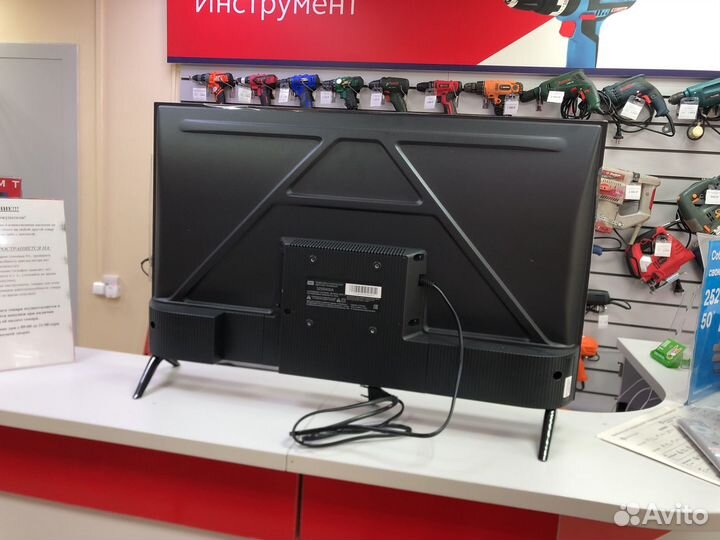 Телевизор TCL 32s5400a