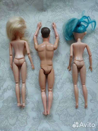 Кукла Барби шарнирная