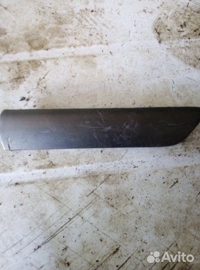 Накладка крыла правая Toyota Cresta 100