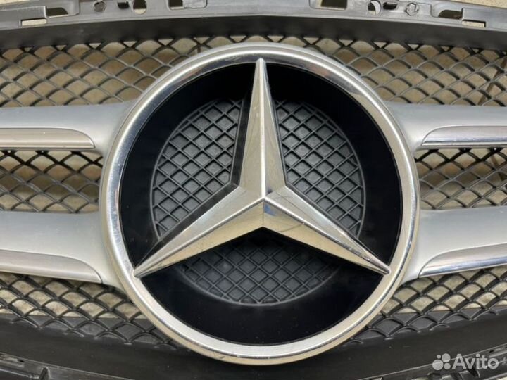 Решетка радиатора Mercedes Benz E-Class W212