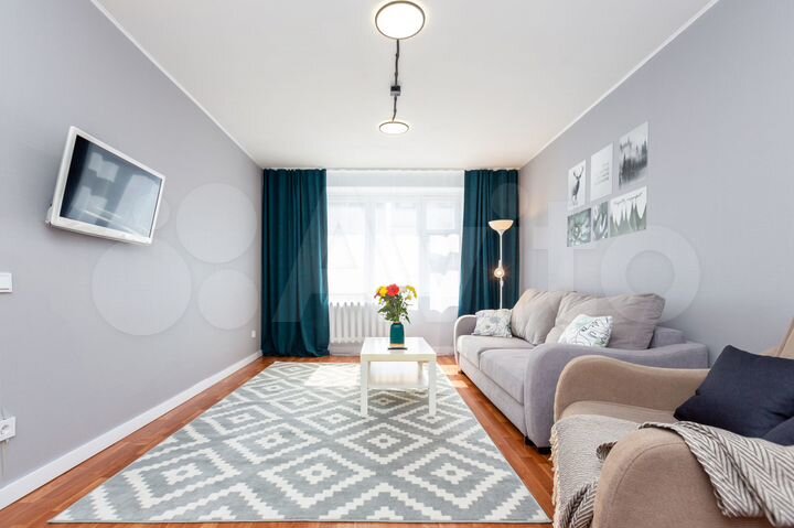 2-к. квартира, 63 м², 9/14 эт.