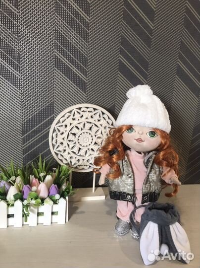 Кукла ручной работы текстильная