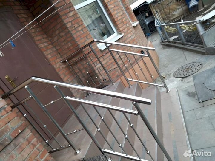 Перила в частный дом из нержавеющей стали