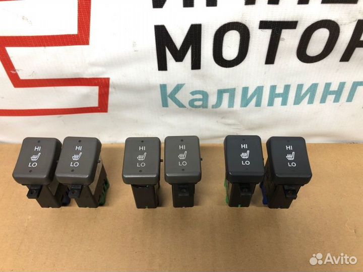 Кнопки подогрева сидений Honda Ridgeline J35A9