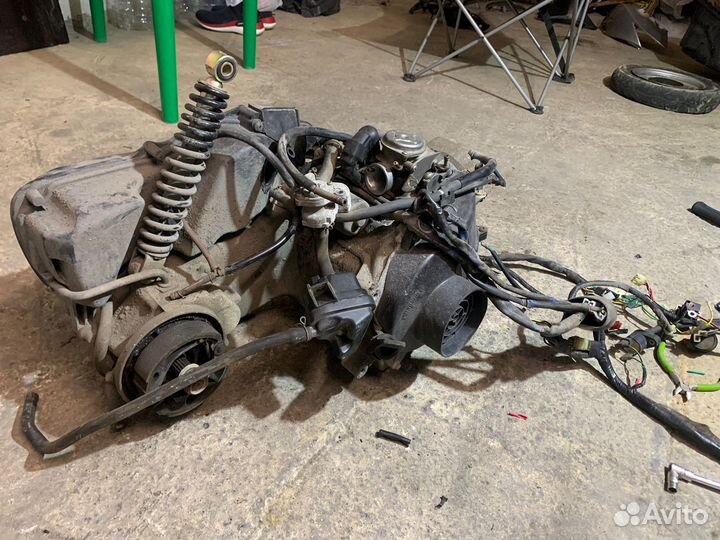 Продам запчасти на Honda Dio 62