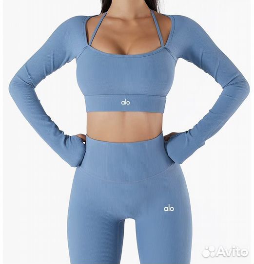 Спортивный костюм Alo Yoga топ и шорты велосипедки
