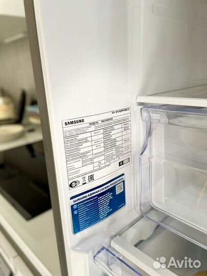 Холодильник Samsung No Frost