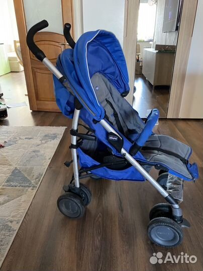 Прогулочная коляска трость chicco