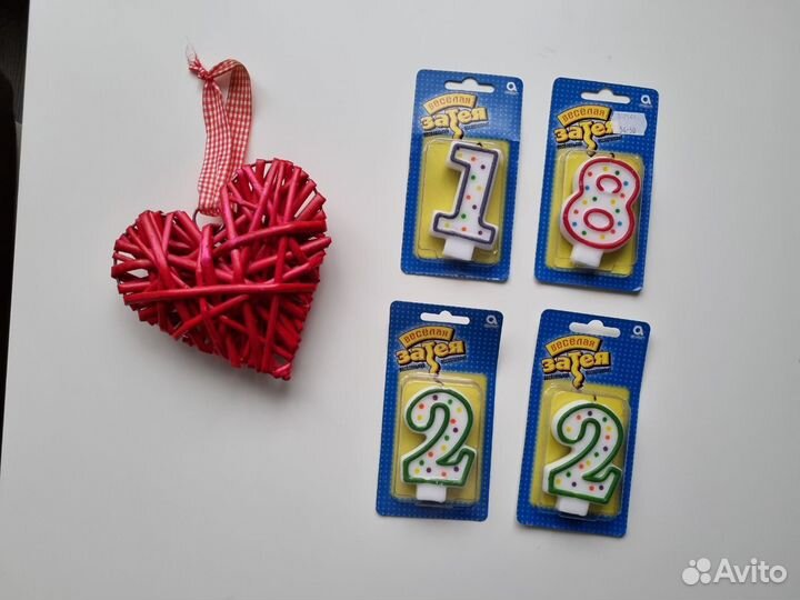 Новогодние игрушки и украшения для праздника