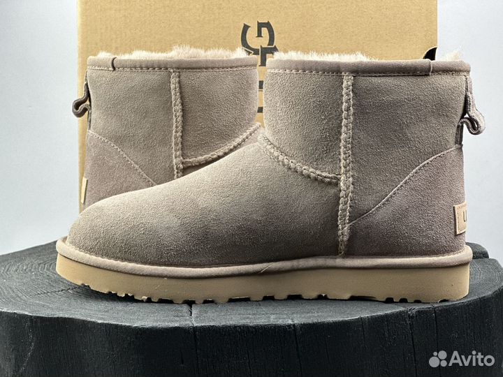 Угги UGG Classic Mini Cappuccino женские