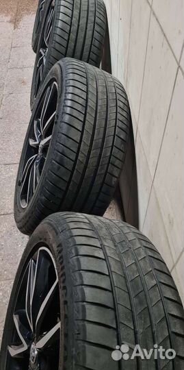 Диски с резиной на Toyota Camry r17