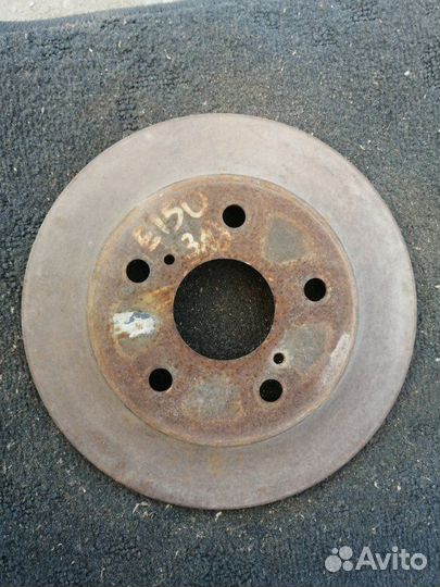 Тормозной диск задний Toyota Auris NZE151 1NZ